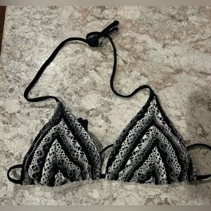 Mossimo String Bikini Top Medium Crochet NWT